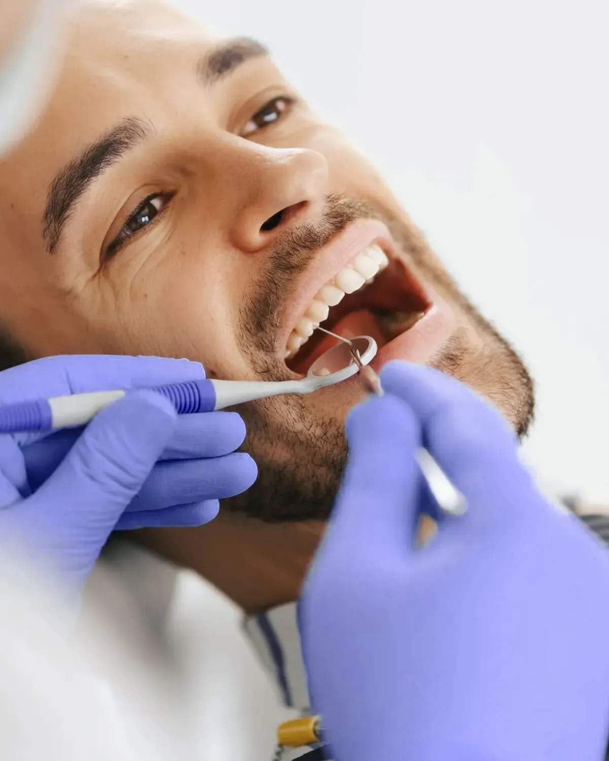 Pregled Zubi Muskarac